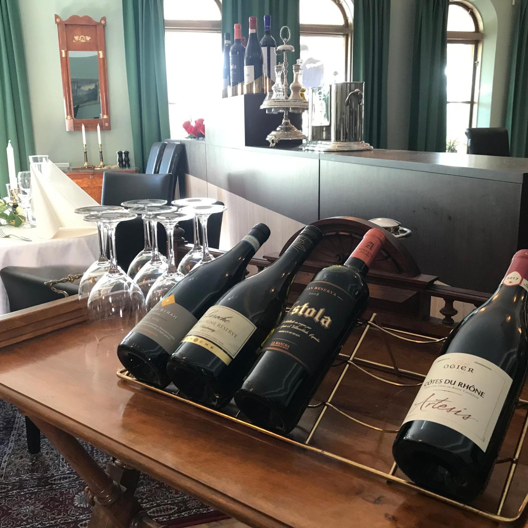 Skultuna Hotell & Konferens ヴェステロース エクステリア 写真
